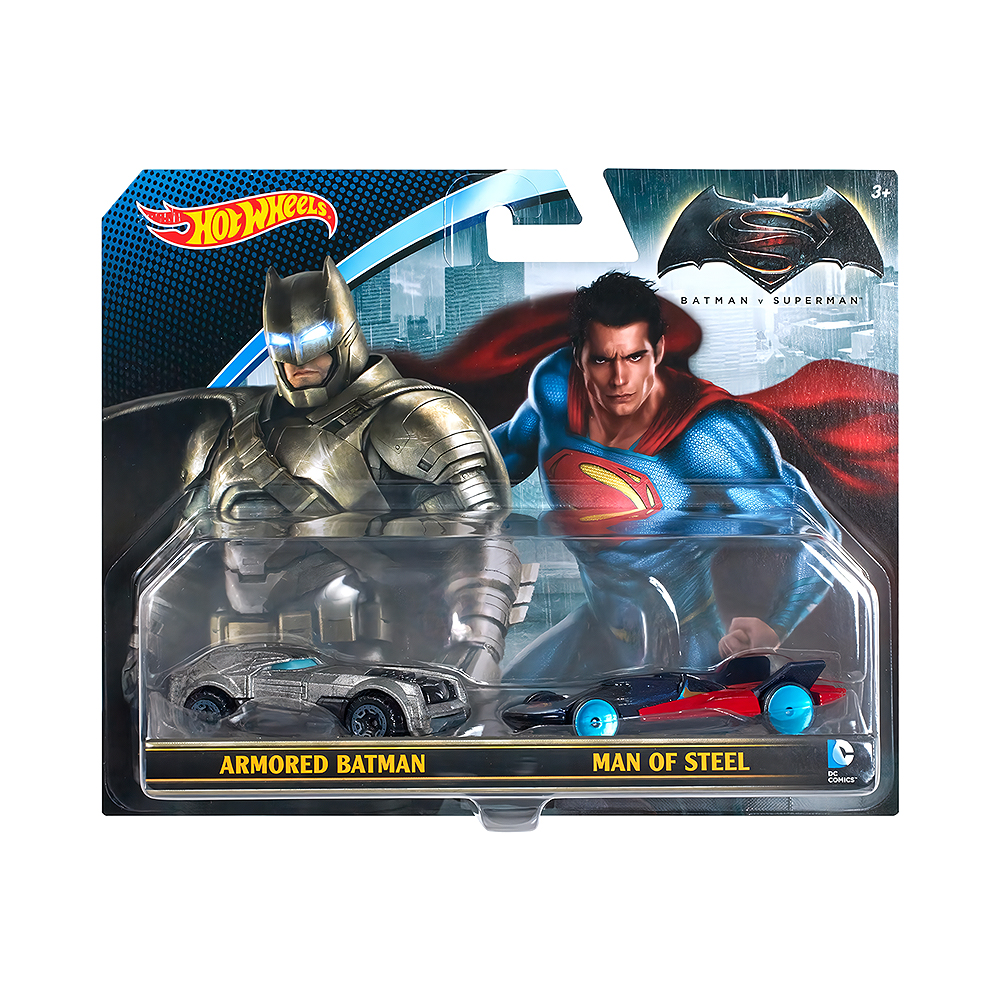 AUTO DE COLECCIÓN HOT WHEELS DC COMICS BATMAN VS SUPERMAN ARMORED BATMAN & MAN OF STEEL DJP09 2 UNIDADES